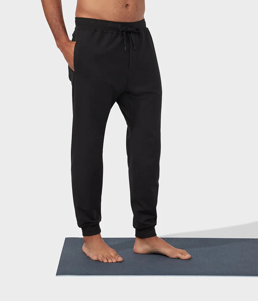 Black Men's Manduka RECHARGE Jogger | 7305727